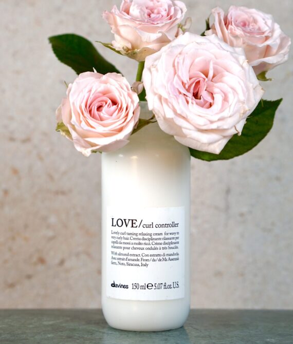 LOVE CURL Controller