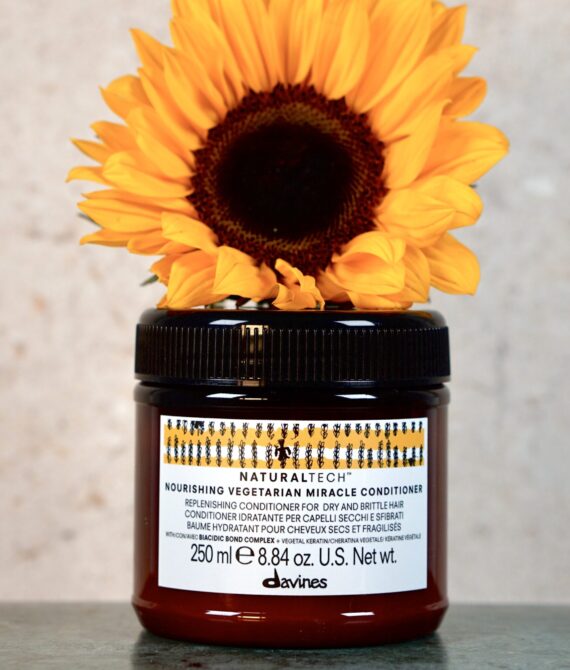 NOURISHING Vegetarian Miracle Conditioner