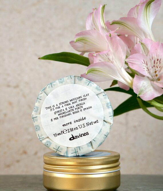 Strong Moulding Clay